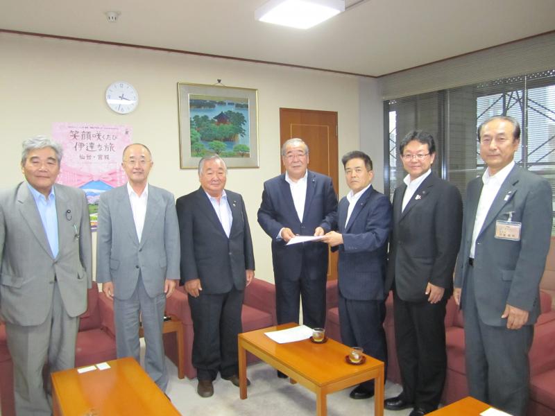 県議会議長へ要望書