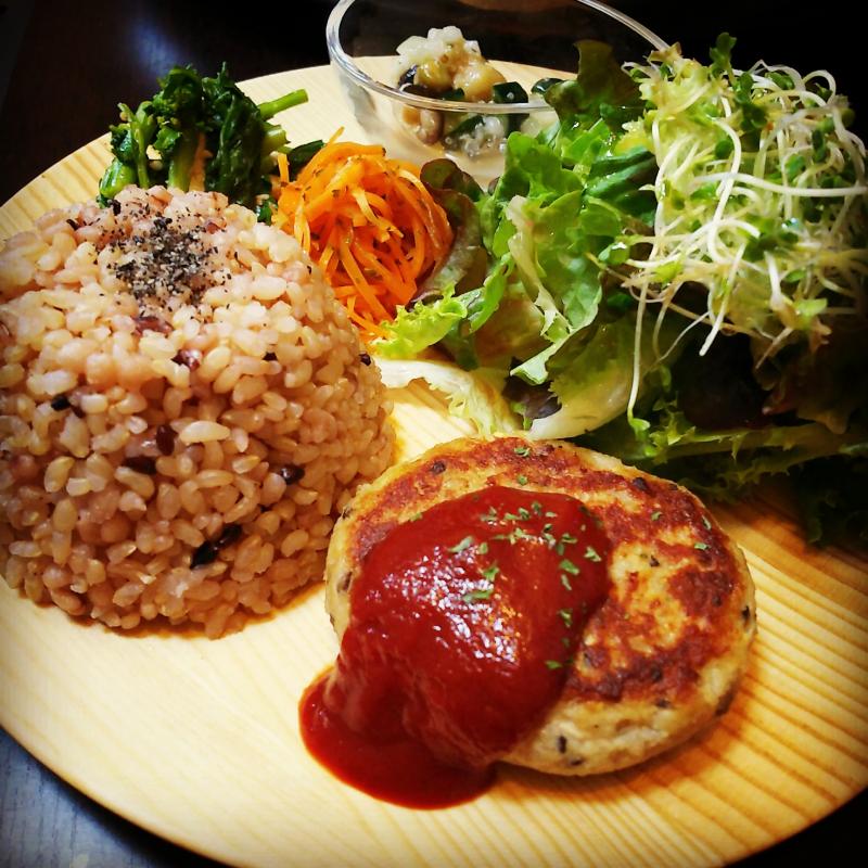 結びランチ