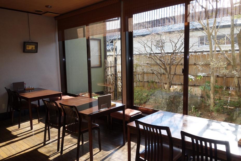 料理旅館三浦屋店内
