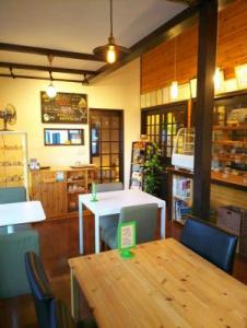 結び店内