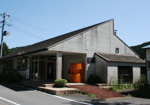 津山陶芸館